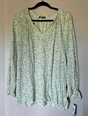 Angels Light Green Floral V-Neck Long Sleeve Blouse
